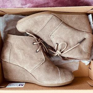 TOMS Desert Wedge Suede Ankle Boots - Size 6